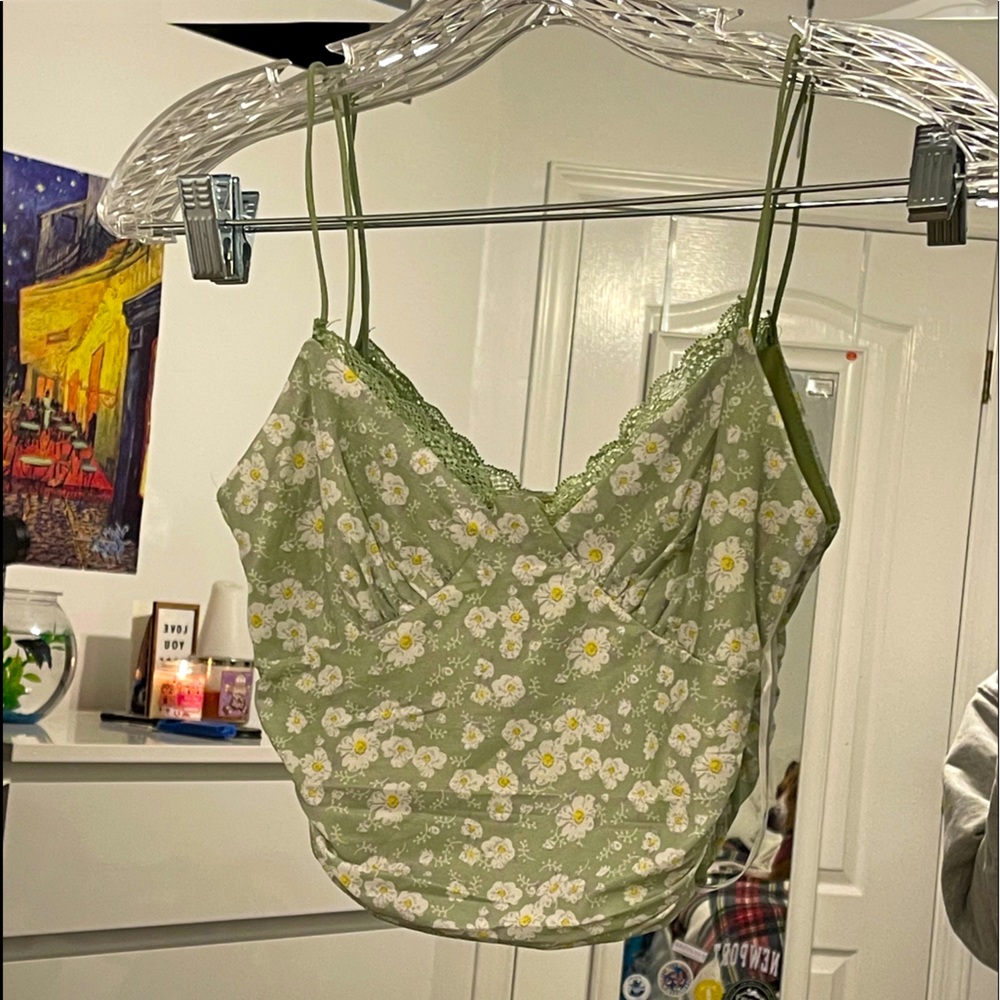 green daisy lace tank
